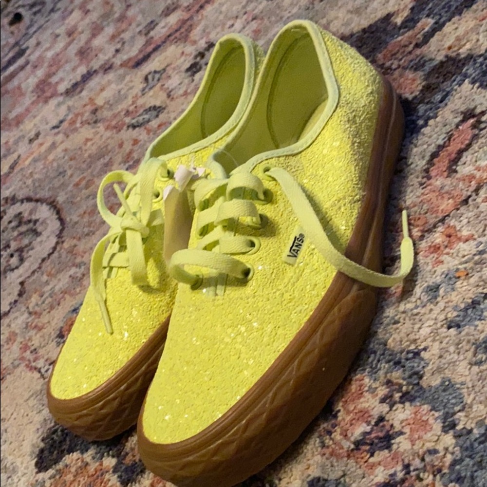 Vans brand new never worn🍋